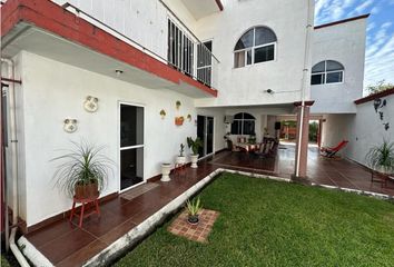 Casa en  Fraccionamiento Volcanes De Cuautla, Cuautla, Morelos