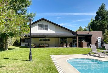 Casa en  Echeverría Del Lago, Esteban Echeverría