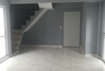 Venta de hermoso Dúplex a estrenar en Recoleta, cerca de la Universidad y el centro. (GRAN OPORTUNIDAD DE INVERSION)