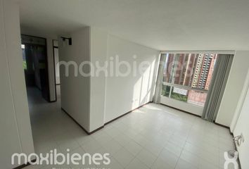 Apartamento en La Milagrosa, Medellín