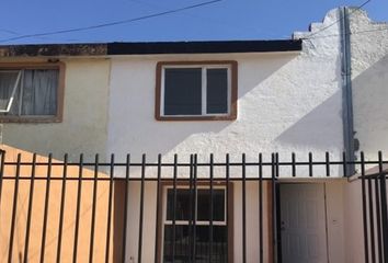 Casa en fraccionamiento en  Calle Ticuman 53a, Unidad Hab Momoxpan 2da Secc, Puebla, 72760, Mex