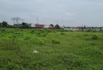 Terreno Comercial en  W4vh+rf Samborondón, Ecuador