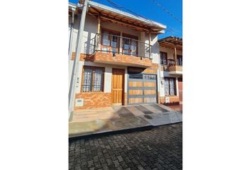 Casa en  La Ceja, Antioquia