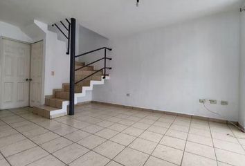 Casa en  Calle Vallarta Poniente 3-19, Tlajomulco De Zúñiga Centro, Tlajomulco De Zúñiga, Jalisco, 45640, Mex