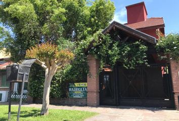 Casa en  Burzaco, Partido De Almirante Brown