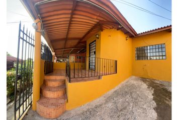 Casa en  Jose D. Espinar, San Miguelito