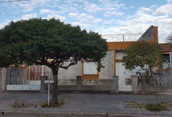 Casa en  Villa Luzuriaga, La Matanza