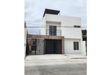Casa en  Laguna De La Puerta, Tampico