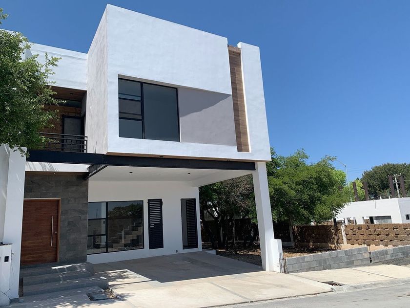 venta Casa en Lomas de Lourdes, Saltillo, Coahuila (EB-JM6284s)