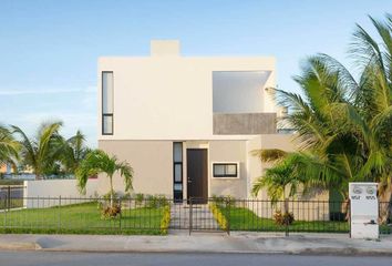 Casa en  Tixcacal Opichen, Mérida, Yucatán