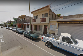 Casa en  Avenida Zaragoza, Centro, Mazatlán, Sinaloa, México