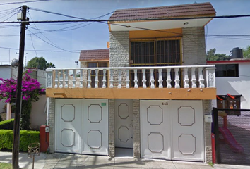 Casa en  Paseo De Los Coches 84, Residencial El Dorado, Tlalnepantla De Baz, México, 54020, Mex