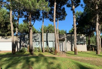 Casa en  La Herradura, Pinamar