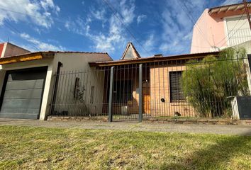 Casa en  Parque Leloir, Partido De Ituzaingó