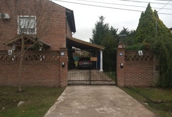 Casa en  Barrio Parque Sakura, Exaltación De La Cruz