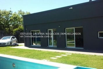 Casa en  Villa Elvira, Partido De La Plata