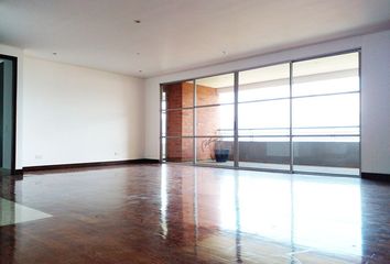 Apartamento en  El Tesoro, Medellín