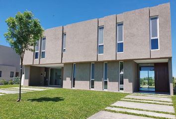 Casa en  B1625, Escobar, Buenos Aires, Arg