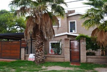 Casa en  Cumbres Del Golf, Villa Allende