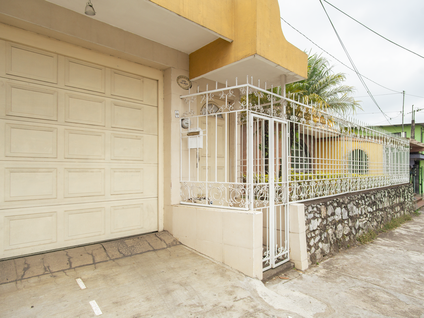 venta Casa en San Nicolás INFONAVIT, Córdoba, Veracruz (EB-MX2036s)-  