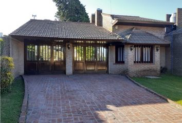 Casa en  Bernardino Rivadavia, Mar Del Plata