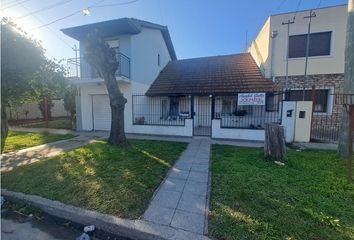 Casa en  Villa Primera, Mar Del Plata