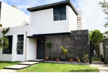 Casa en condominio en  Calle Ninguno, Provenza, San Agustín, Tlajomulco De Zúñiga, Jalisco, 45645, Mex