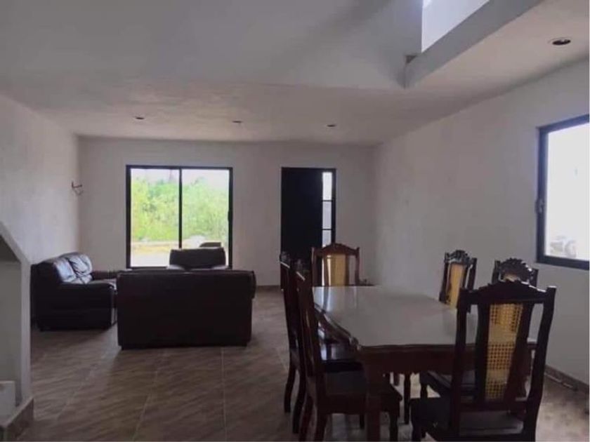 venta Casa en Progreso de Castro Centro, Progreso, Yucatán (MX20JR3492) icasas.mx