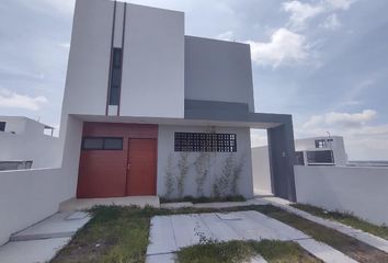 Casa en fraccionamiento en  Calle Lomas De La Rioja, Fracc Lomas De La Rioja, Alvarado, Veracruz De Ignacio De La Llave, 95264, Mex