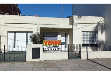 Casa en  Isidro Casanova, La Matanza