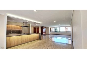 Apartamento en  Castropol, Medellín