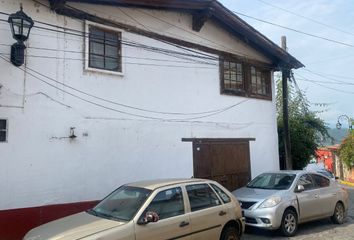 Casa en  Calle Emanuel P. Archundia, Barrio Santa María Ahuacatlán, Valle De Bravo, México, 51200, Mex