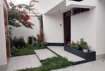 Casa en  Salamanca De Monterrico, Lima