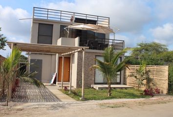 Casa en  Manglaralto, Santa Elena