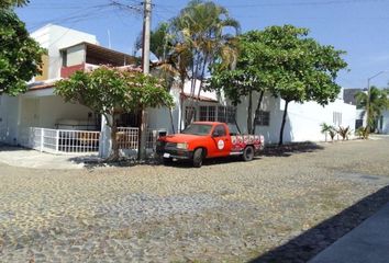 Casa en  Avenida Felipe Sevilla Del Río, Jardines Vista Hermosa, Colima, 28017, Mex