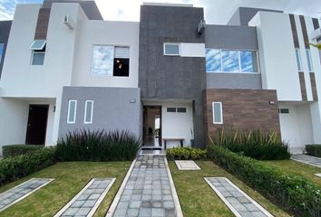 Casa en condominio en  Paseo José Barbosa, Babarbosa, Zinacantepec, México, 51320, Mex