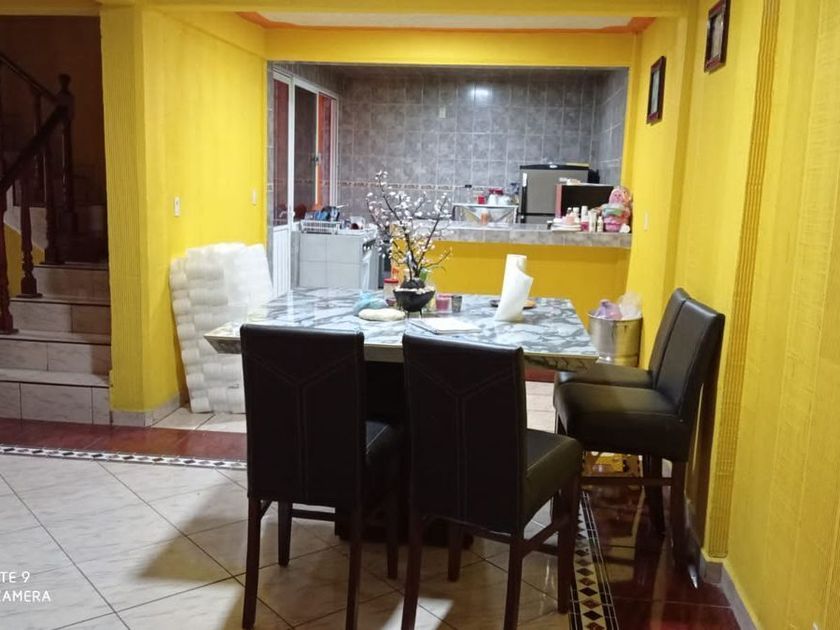 renta Casa en El Salado, La Paz, Estado De México (EB-KT8200r)