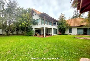 Casa en  Lo Barnechea, Provincia De Santiago