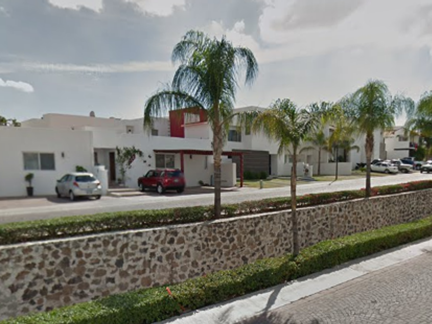 venta Casa en Bio Grand Juriquilla, Juriquilla (31857993217) icasas.mx