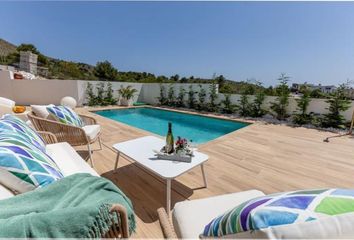 Chalet en  Cala De Finestrat, Alicante Provincia