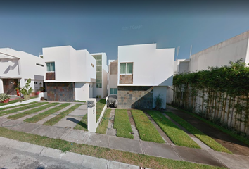 Casa en fraccionamiento en  Banus, Avenida Xicohténcatl 300, Faros, Veracruz, Veracruz De Ignacio De La Llave, 91709, Mex