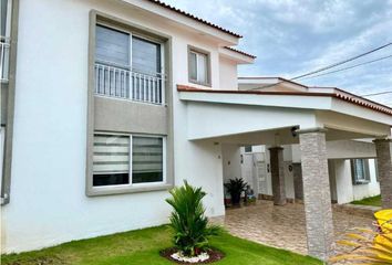 Casa en  Ciudad Vacamonte, Arraiján