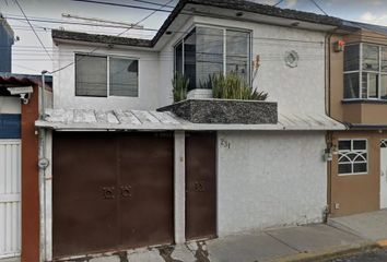 Casa en  Calle Olivos 240, Fraccionamiento Villa De Las Flores, Coacalco De Berriozábal, México, 55710, Mex