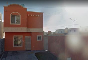 Casa en condominio en  Calle Libra, Satélite Norte, Saltillo, Coahuila De Zaragoza, 25115, Mex