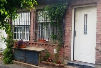 Duplex de dos ambientes y medio en venta en Haedo Sur Apto Credito