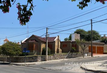 Casa en  Villa Cabrera, Córdoba Capital