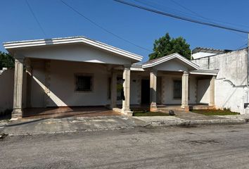 Casa en  Calle 23 278, Fraccionamiento Los Pinos, Mérida, Yucatán, 97138, Mex