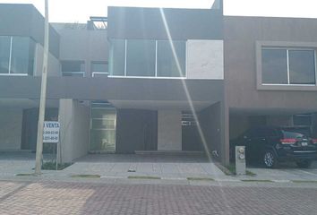 Casa en fraccionamiento en  Avenida Antigua Cementera, Fracc La Antigua Cementera, Puebla, 72030, Mex