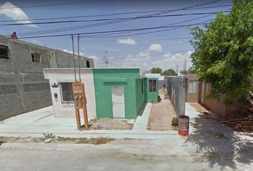 Casa en  Calle Santa Fe 215, Ampliación Presa La Laguna, Reynosa, Tamaulipas, 88758, Mex