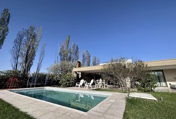 Casa en  Luján De Cuyo, Mendoza